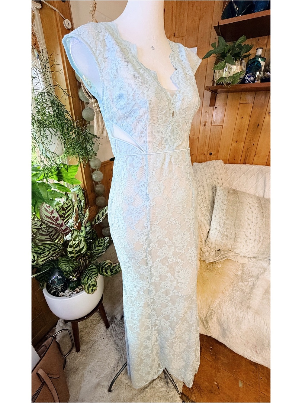 Maniju Light Blue Lace Mermaid Formal Gown NWT Size M